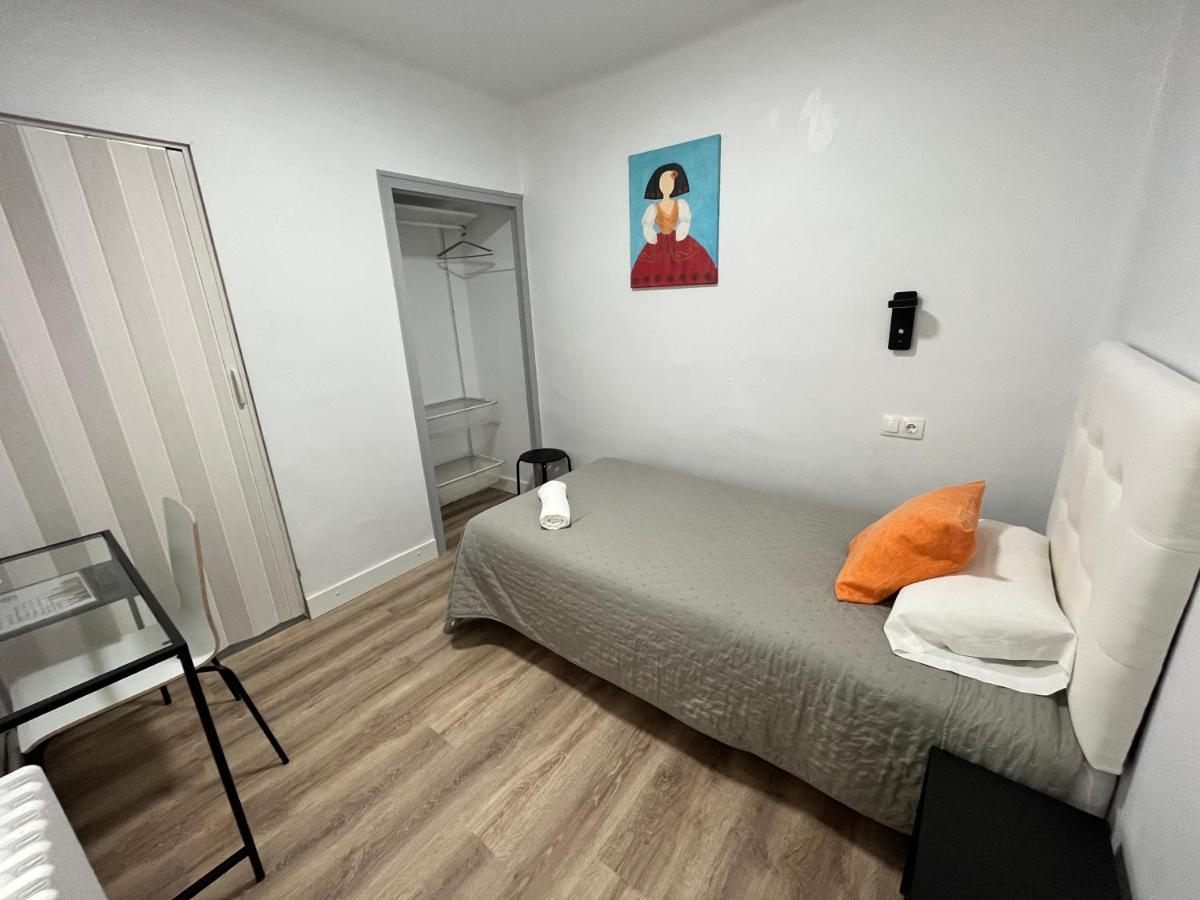 Hostal Ars Пучсерда Экстерьер фото