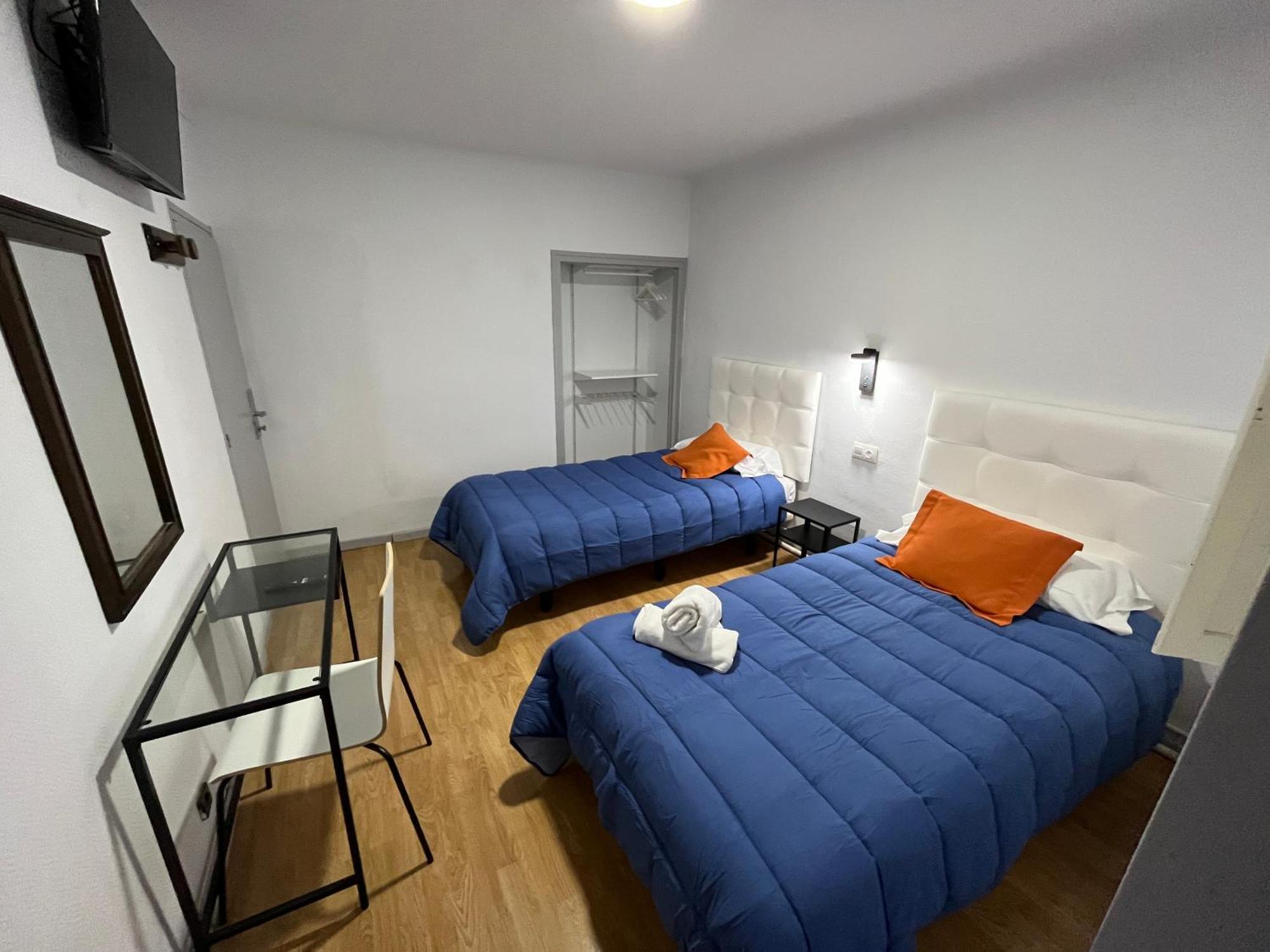 Hostal Ars Пучсерда Экстерьер фото