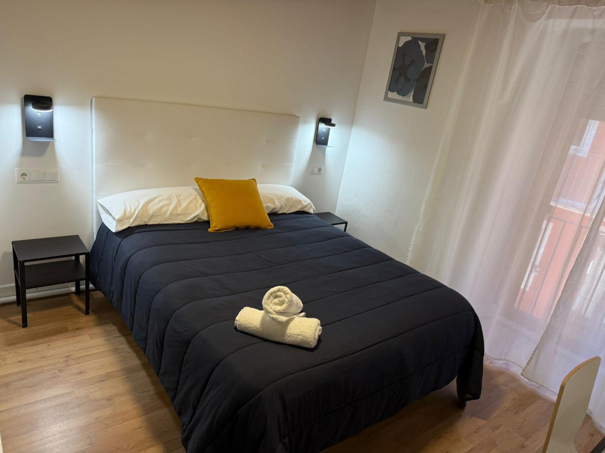 Hostal Ars Пучсерда Экстерьер фото