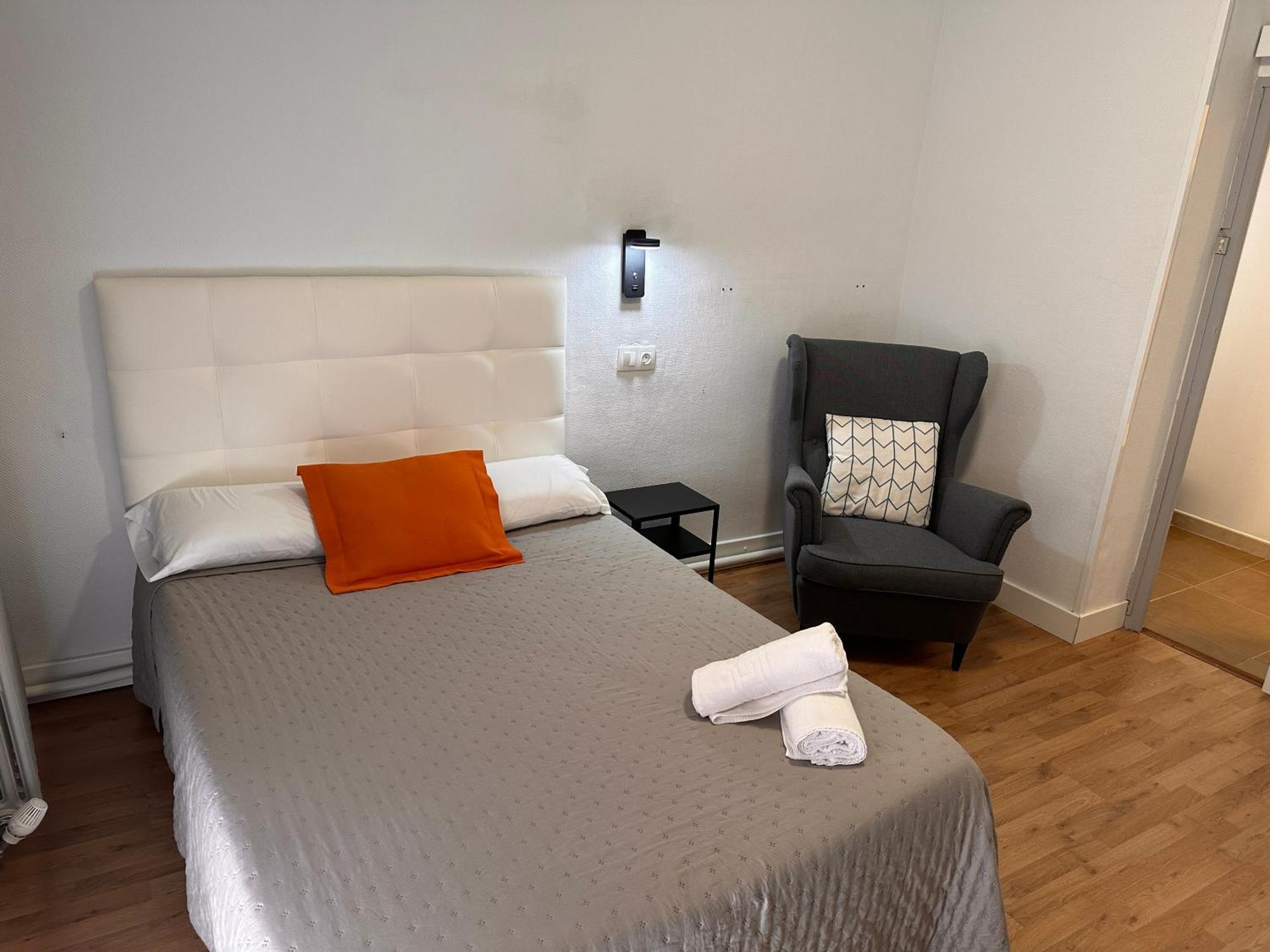 Hostal Ars Пучсерда Экстерьер фото